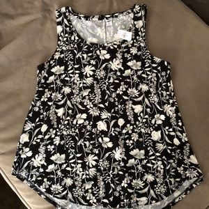 OLD NAVY Luxe Floral Swing Tank Top - Size M - NWT